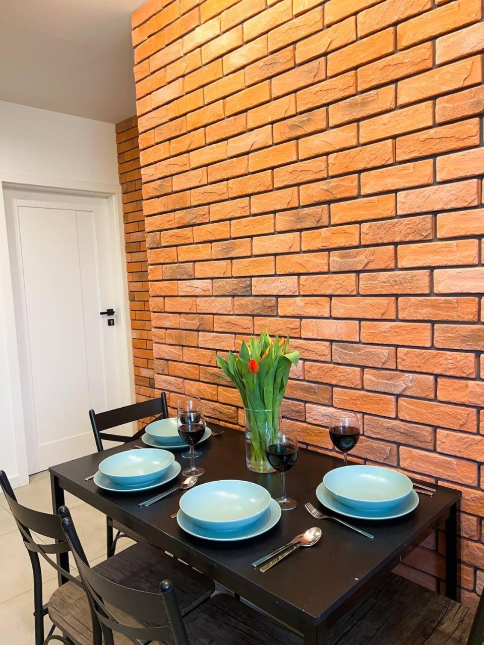 Lumina Luxury 3-rooms With Parking