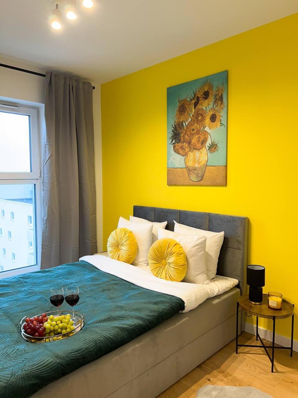Lumina Luxury 3-rooms With Parking Lodz (Lodz)