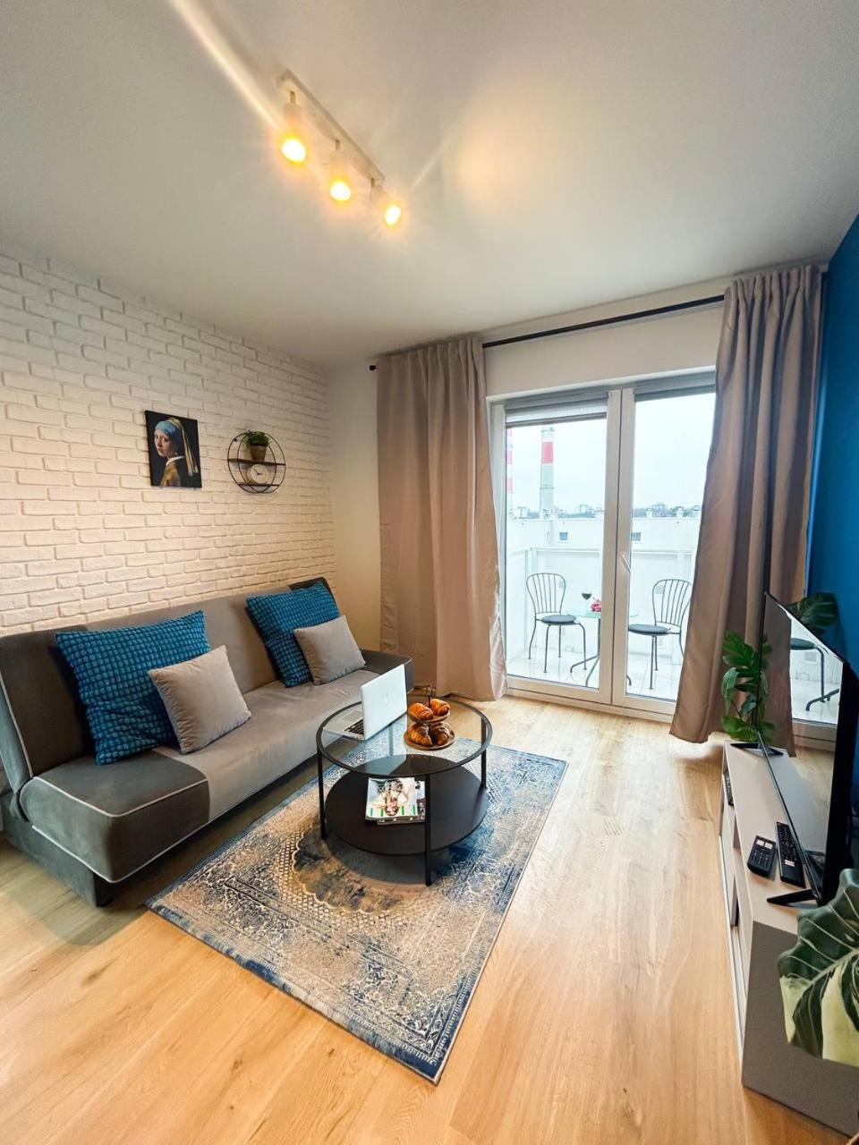 Apartment Lumina Luxury 3-rooms With Parking *