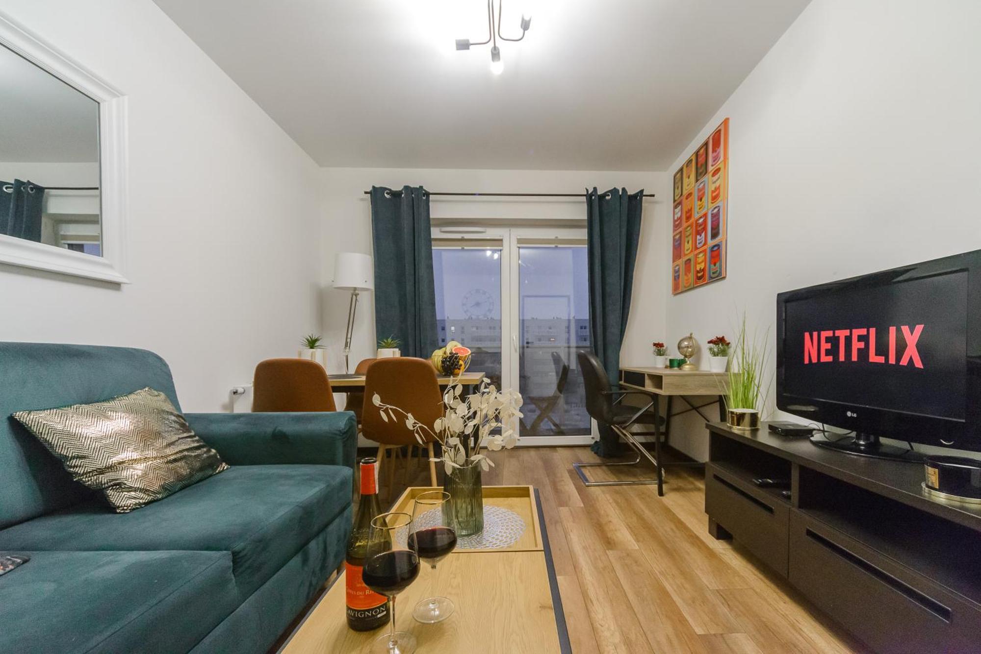 Lumina Luxury 3-rooms With Parking Lodz (Lodz)
